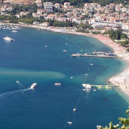 Lux Beach Apartment Budva Exteriör bild