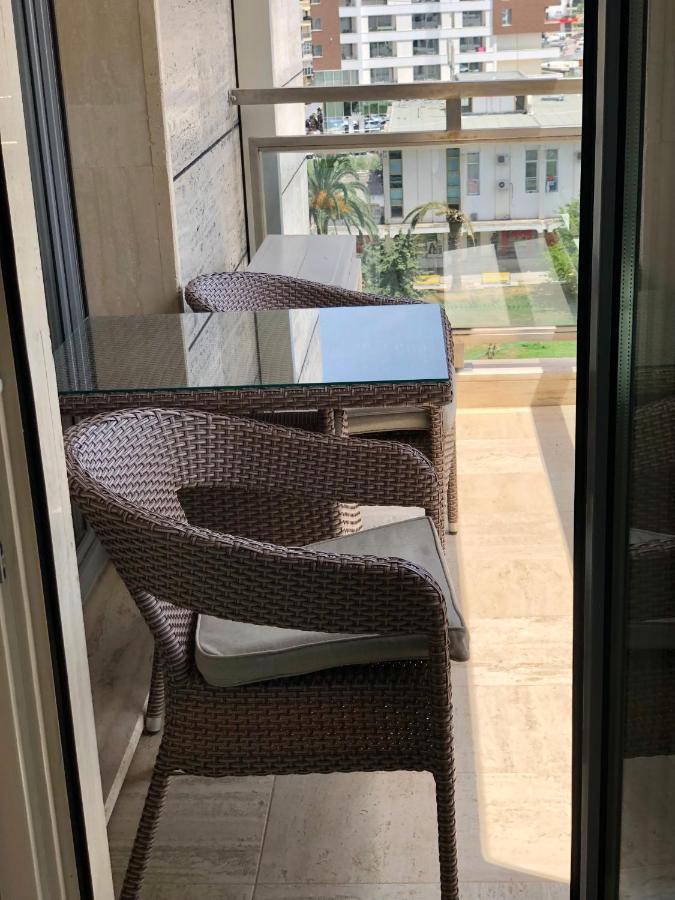 Lux Beach Apartment Budva Exteriör bild