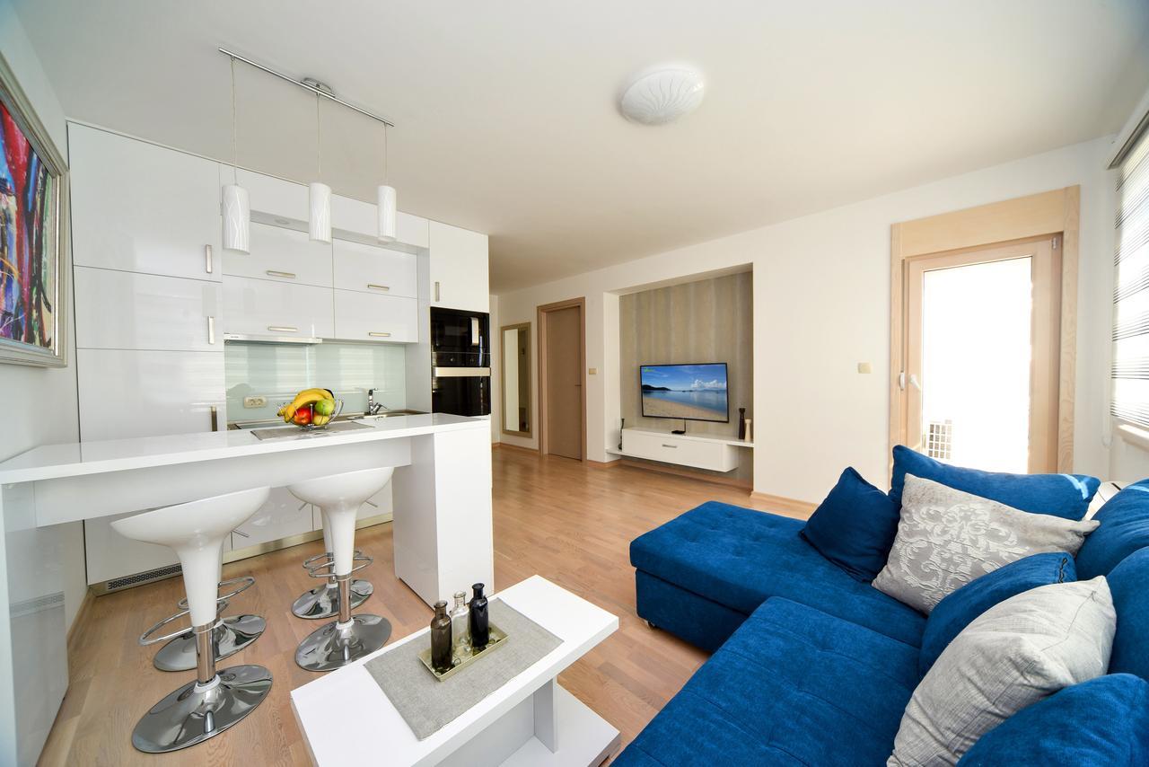 Lux Beach Apartment Budva Exteriör bild