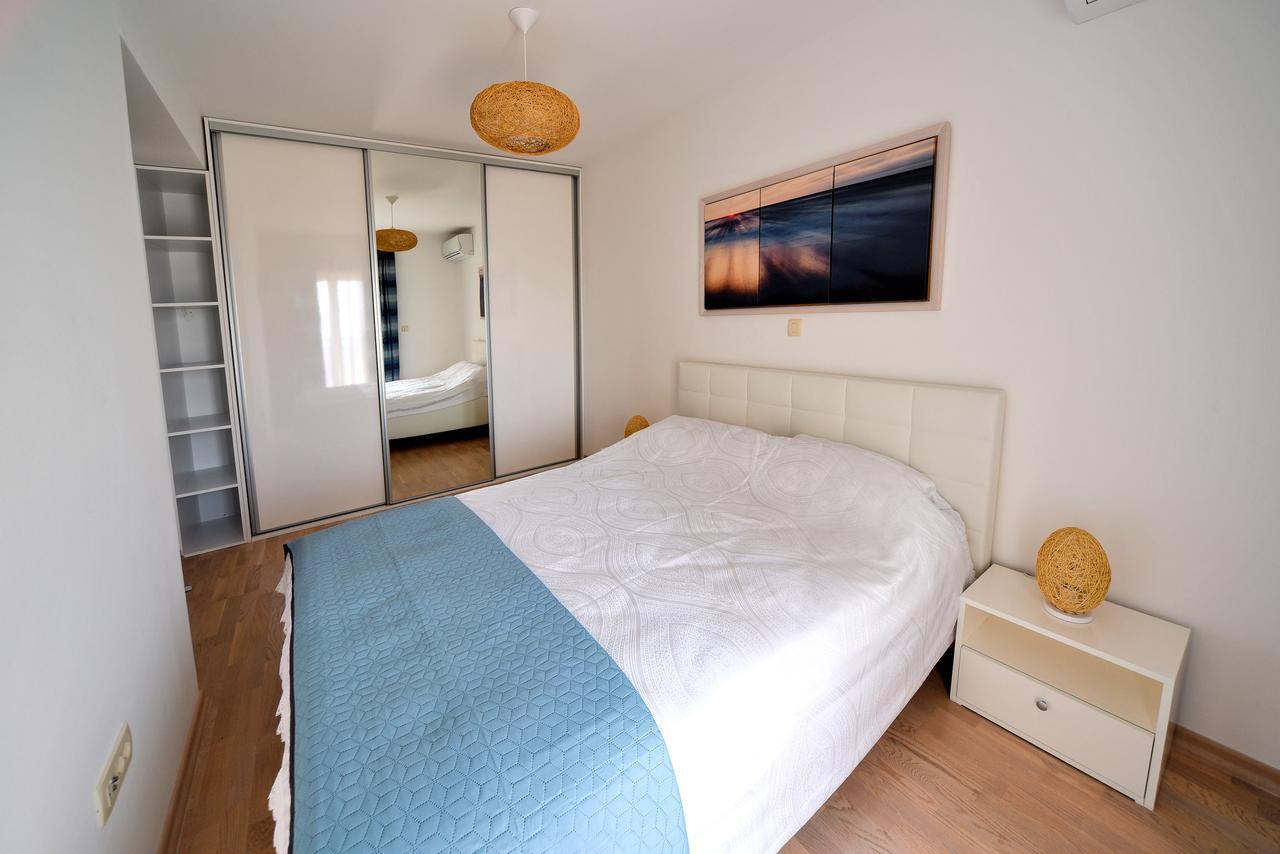 Lux Beach Apartment Budva Exteriör bild