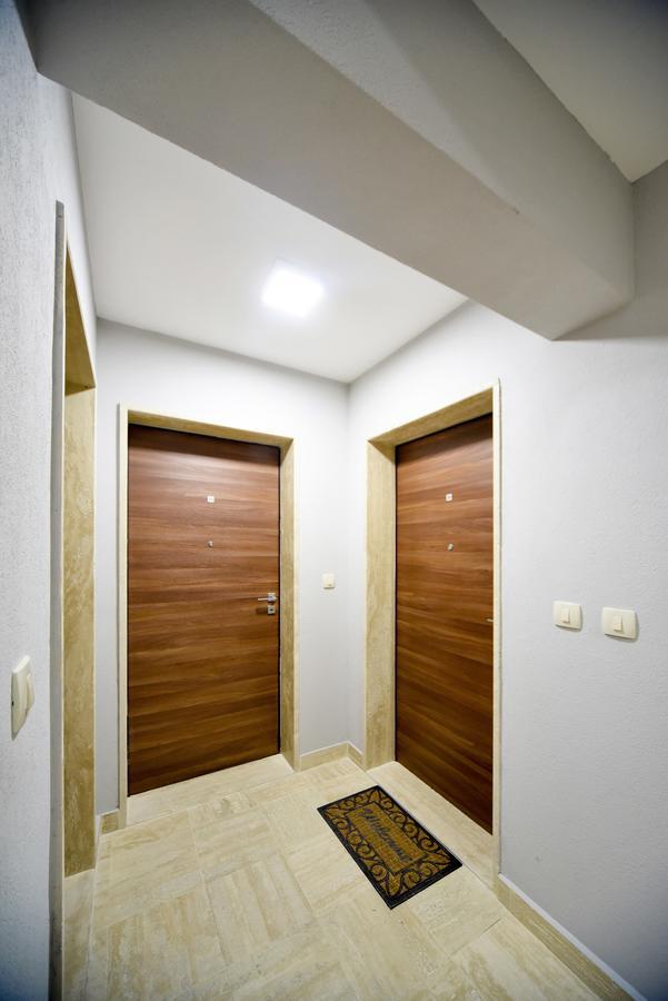 Lux Beach Apartment Budva Exteriör bild